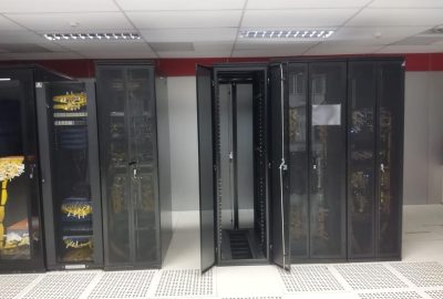 Ruang server